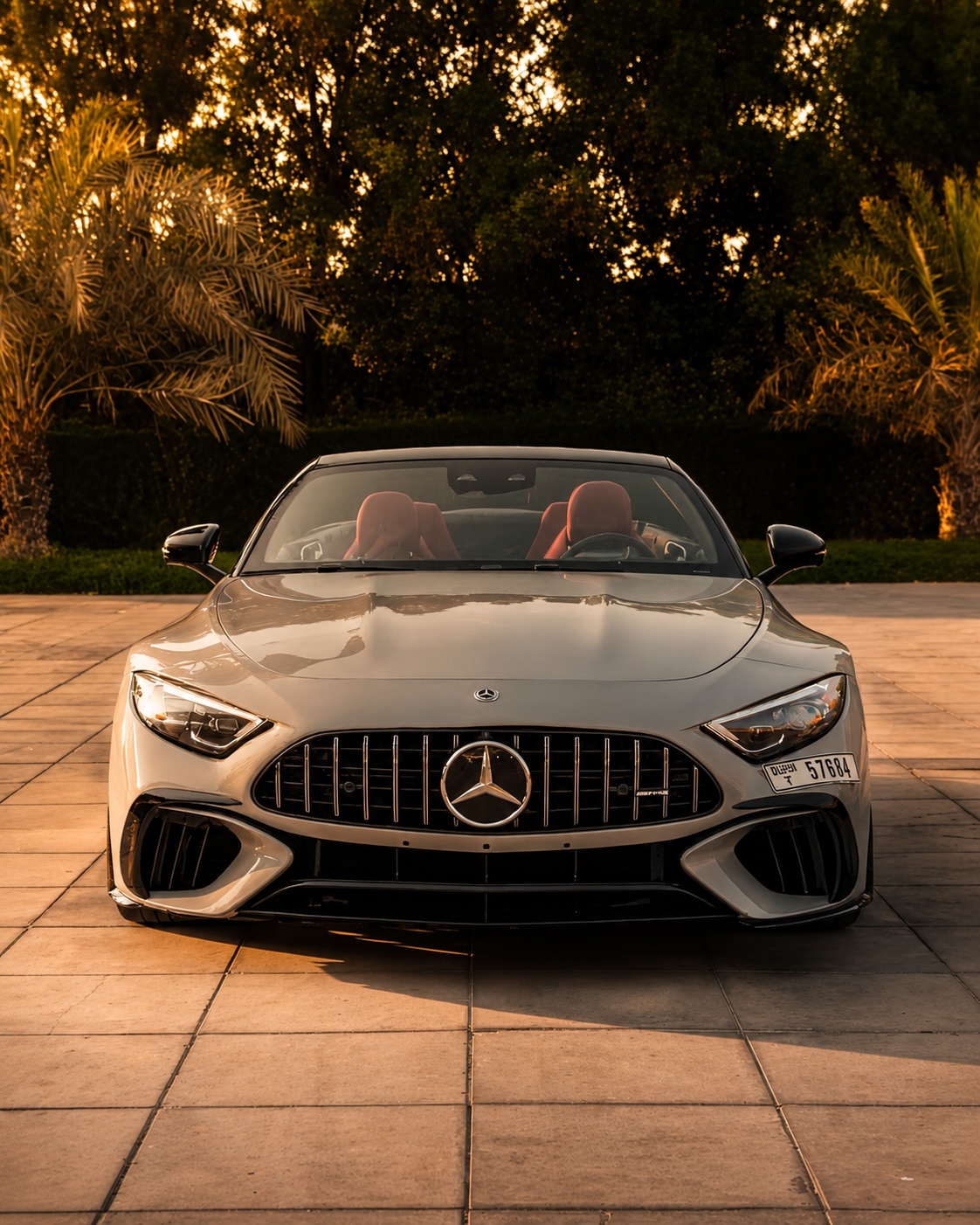 מרצדס AMG SL כסופה בדובאי